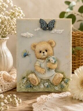 VTG‎ SHIAH YIH Teddy Bear Wall Plaque 3D Resin Nursery Decor Blue White Flower